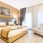 Hotel Orange & 2*