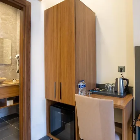 Orange & Hotel Provincia di Istanbul